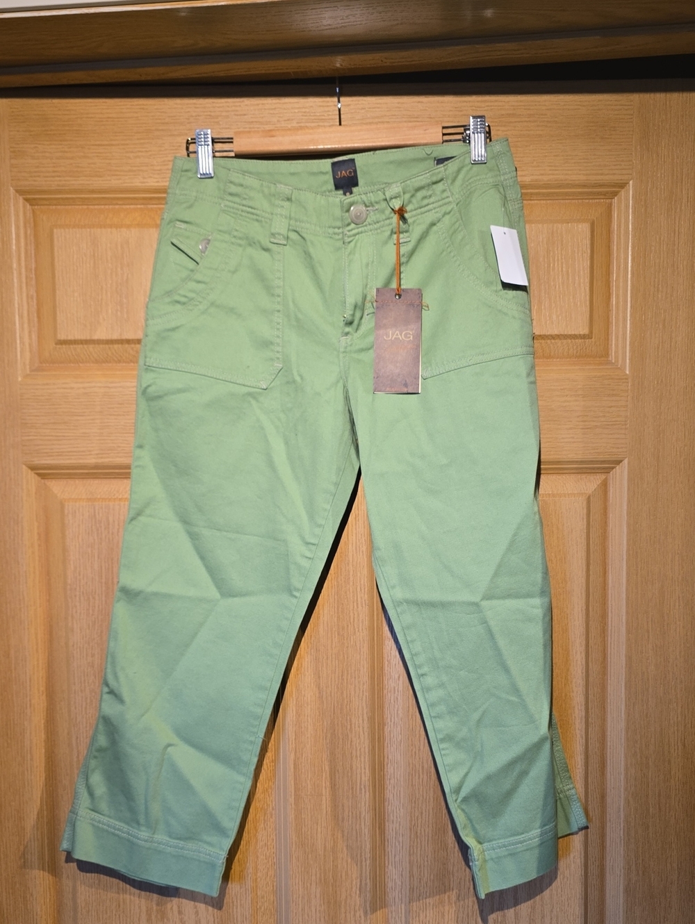 Jag Jeans Women's Cropped Ankle Pants in Light Green